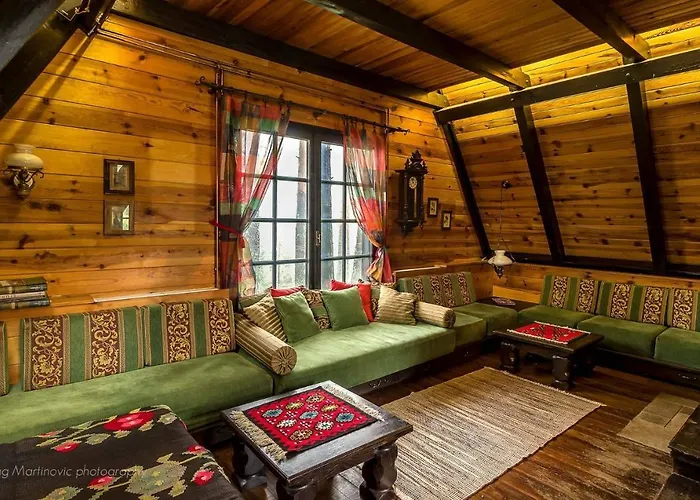 Zeleni Cardaci Etno * Kaludjerske Bare